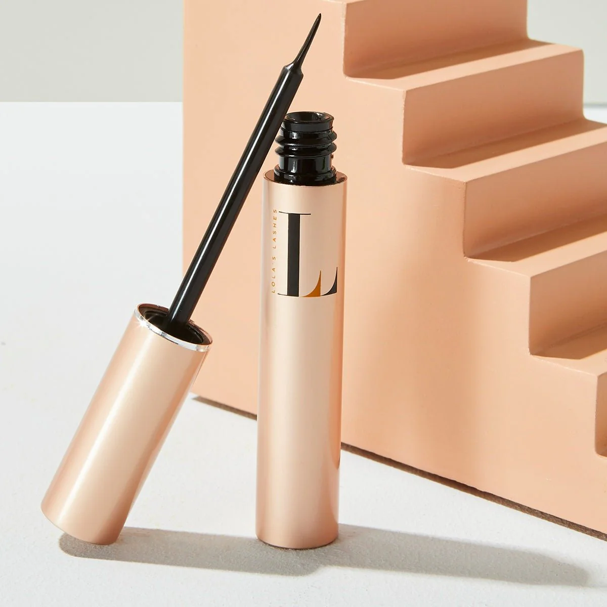Black 'Classic' Magnetic Eyeliner - Image 4