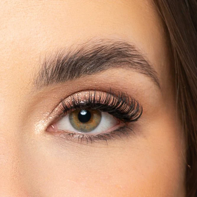 L.W.I Worth It Russian Hybrid Magnetic Lash & Liner Set - Image 3